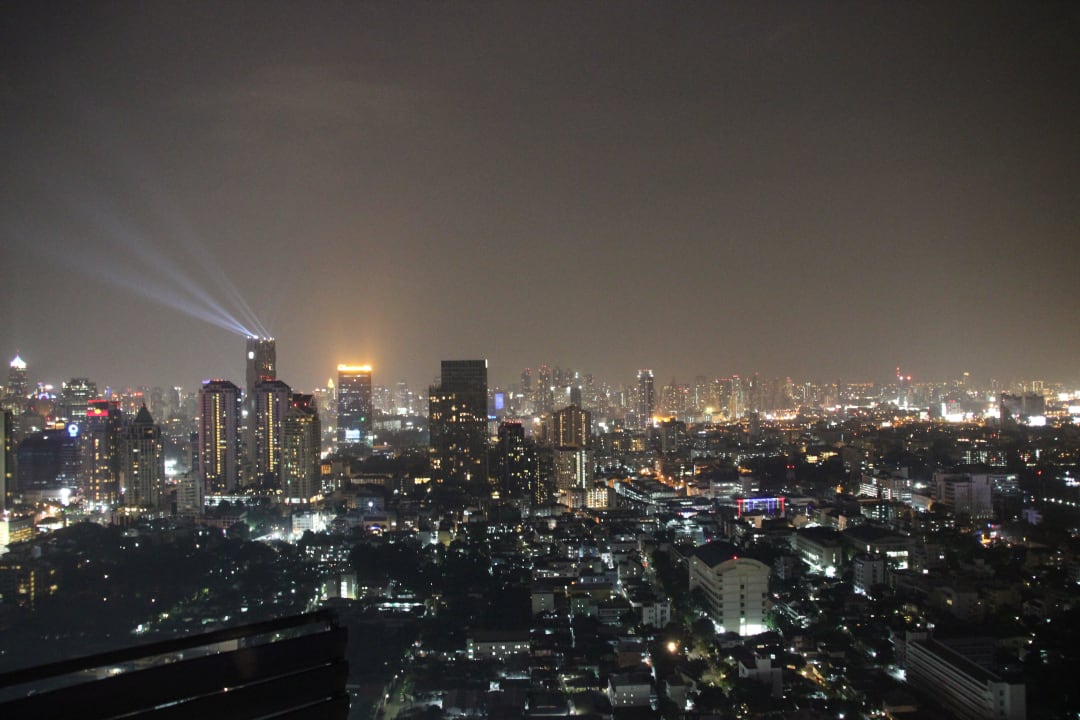 Ausblick Zoom Bar JC Kevin Sathorn Bangkok Hotel