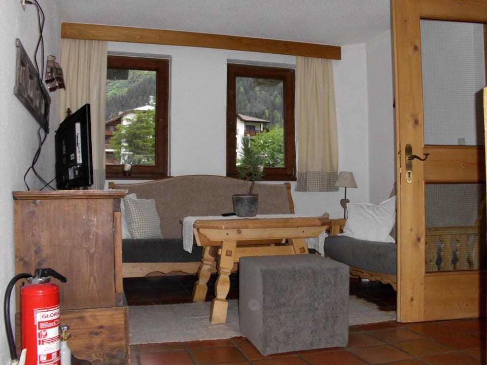 Vorraum zu den Zimmern Natur-Residenz Anger Alm