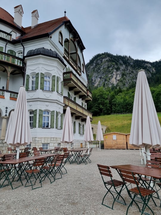 Außenansicht AMERON Neuschwanstein Alpsee Resort & Spa