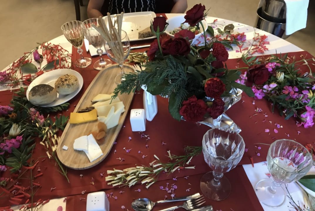 Gastro Well Palace Side