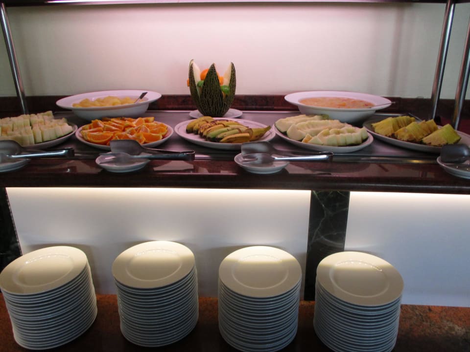 Obstangebot beim Abendessen allsun Hotel Cristóbal Colón