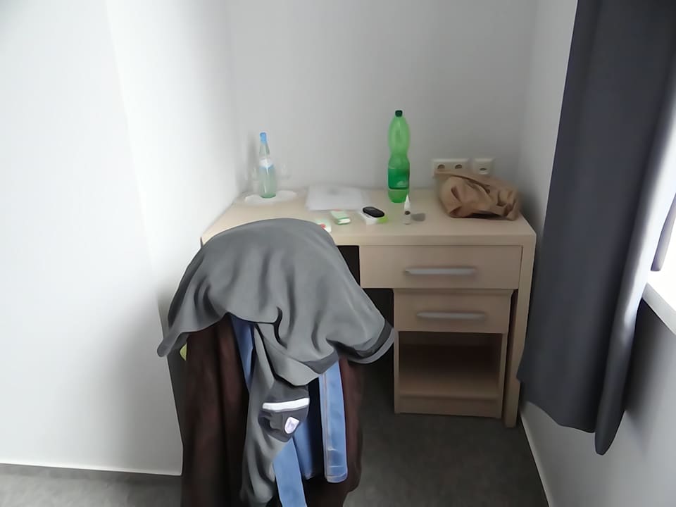 Enge Schreibtischecke Grand Hotel de Vianden