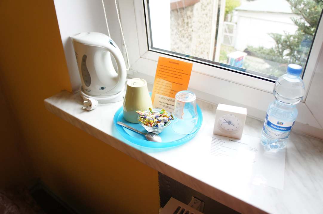 Zestaw przetrwania Privatzimmer Nest Nocleg Poznań