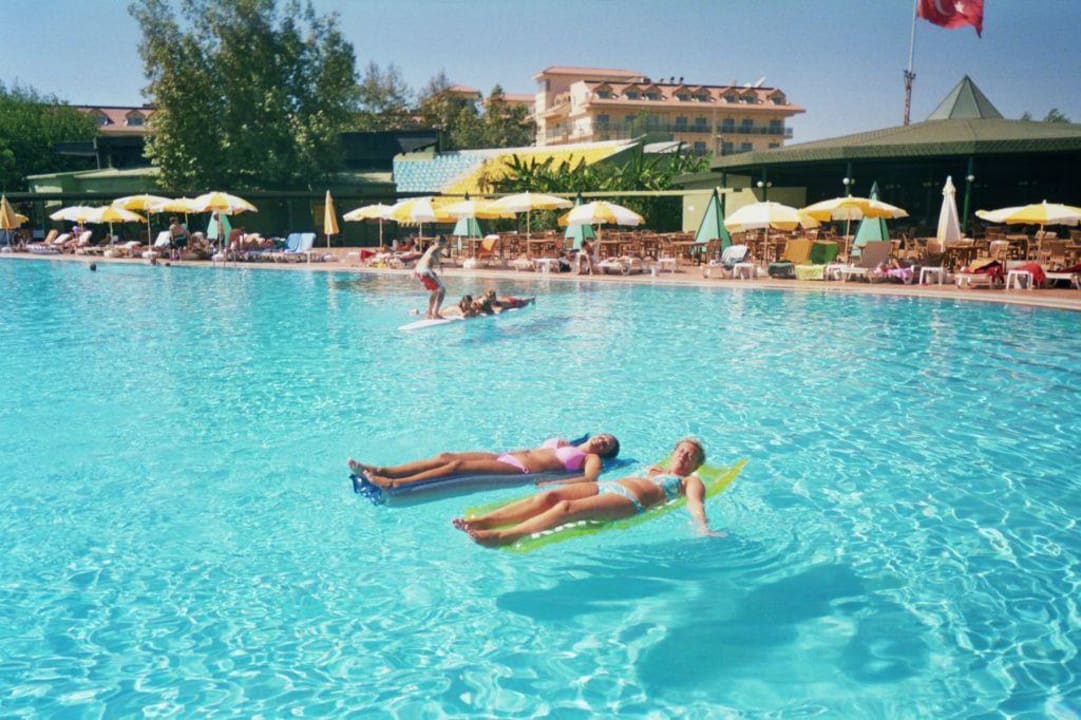 Relaxen am Animation´s Pool VONRESORT Golden Beach