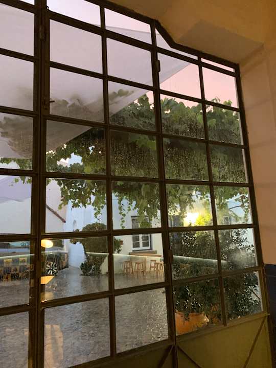 Ausblick Oryza Guest House & Suites