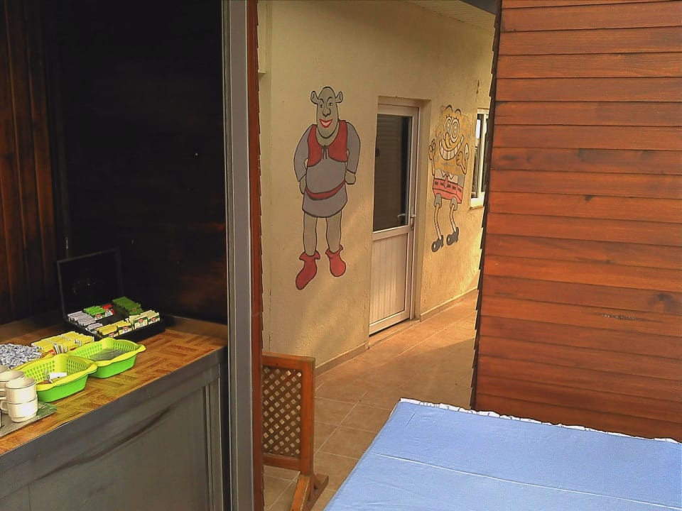 Kinderanimationsbereich - versteckt hinter der Bühne Hotel Sirma