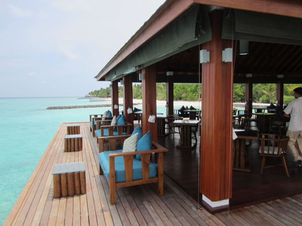 Neue Overwaterbar 1 Summer Island Maldives