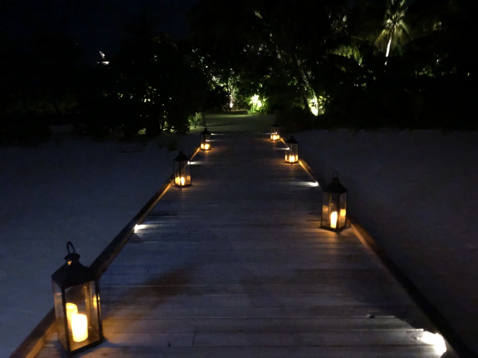 Sonstiges Outrigger Maldives Maafushivaru Resort