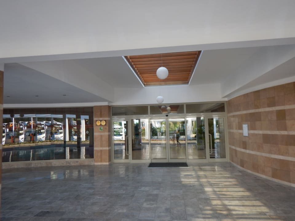 Lobby Barut B Suites