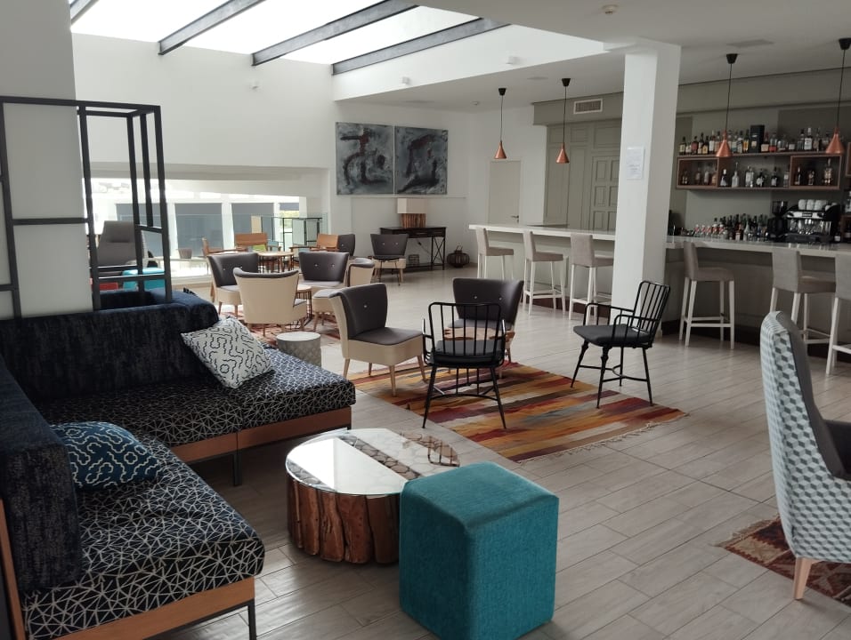 Lobby Grupotel Rocador