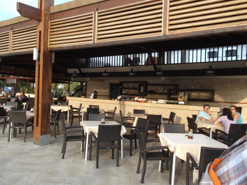 Poolbar Seamelia Beach Resort