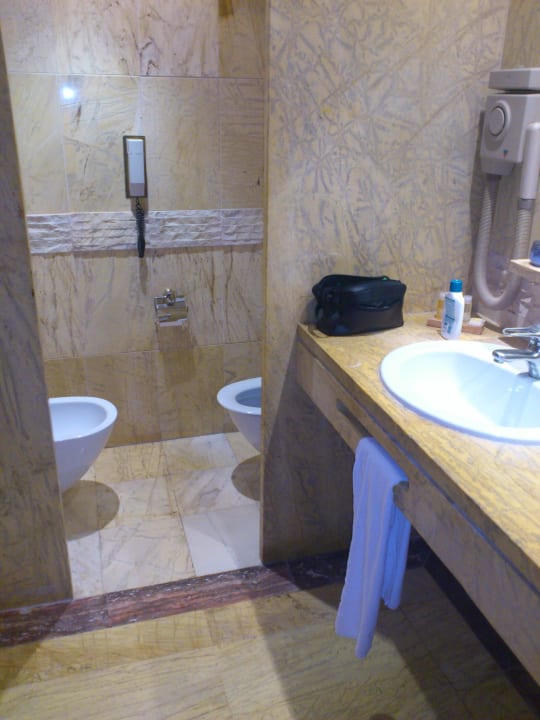 Bad Hotel Serrano Palace