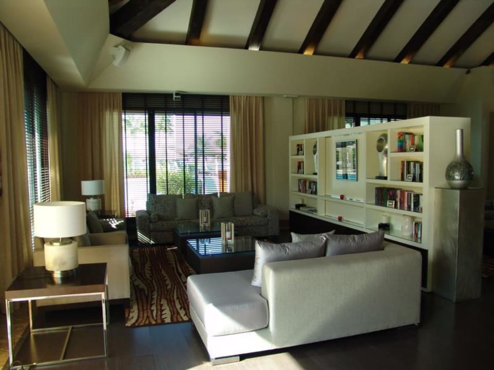 Red-Level-Lounge Bibliothek Gran Melia Palacio de Isora Resort