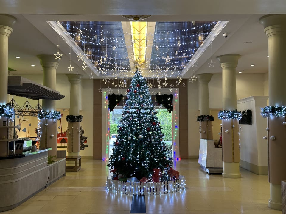 Lobby Deevana Patong Resort & Spa