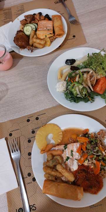 Gastro Moon Dreams Coral Beach