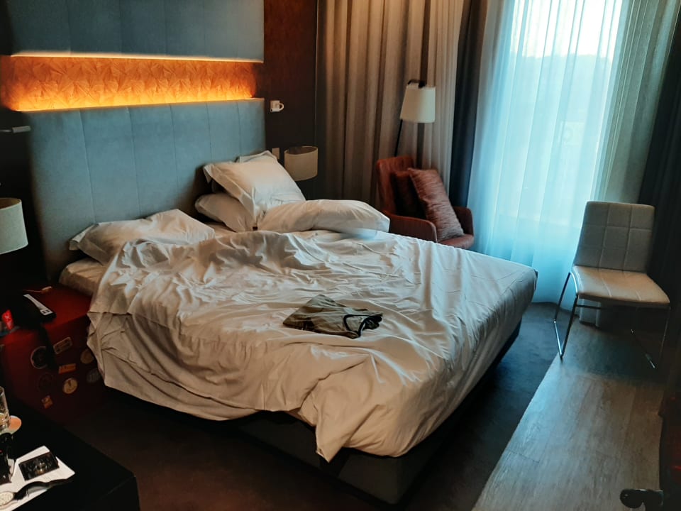 Zimmer Meliá Lisboa Aeroporto