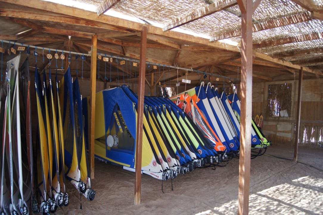 Wassersport-Anbieter am Strand Hotel Mercure Hurghada