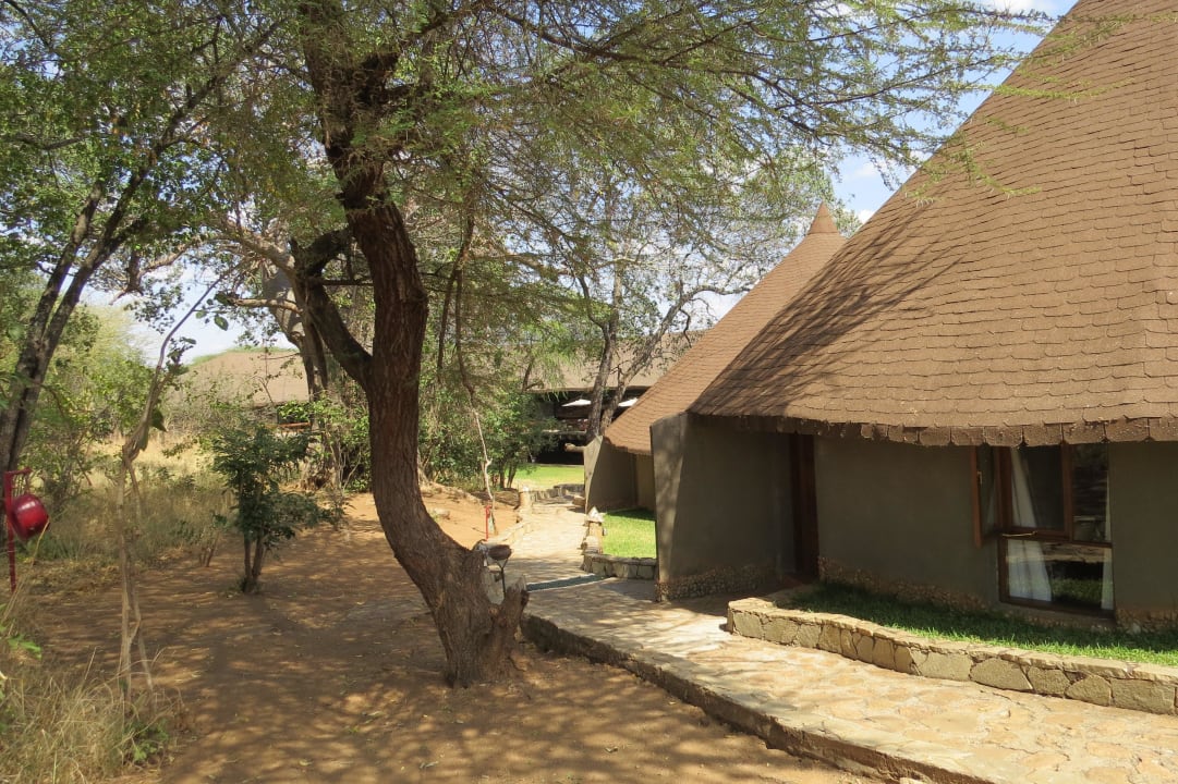 Wege durch die Anlage Hotel Tarangire Sopa Lodge