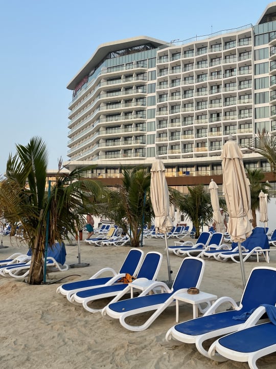Strand Hampton by Hilton Marjan Island