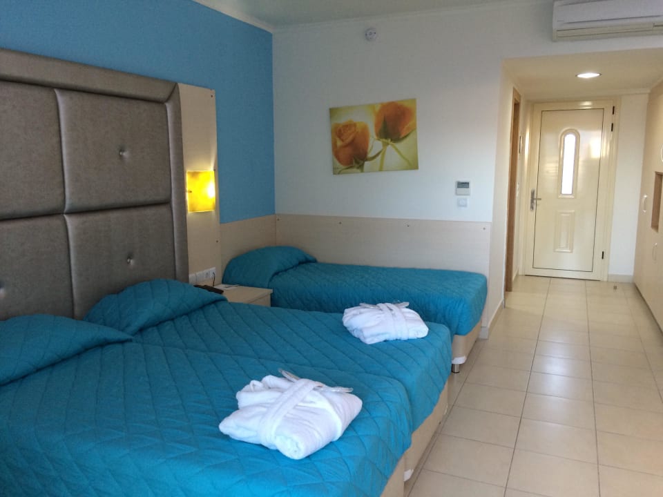 Zimmer 162 Grand Blue Beach Hotel