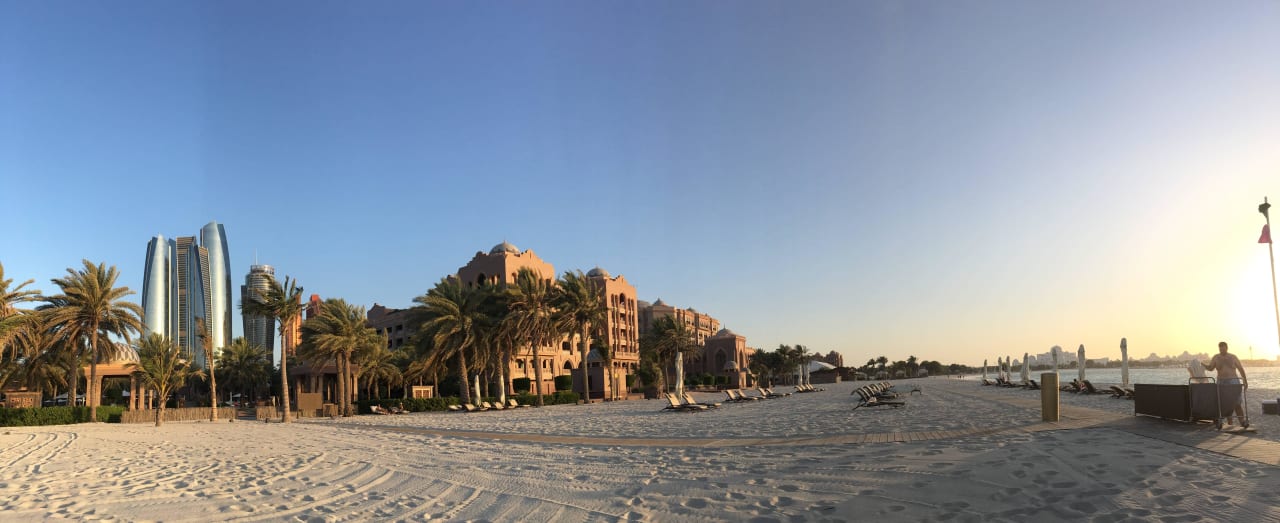Panoramaview - sundowner Emirates Palace Mandarin Oriental