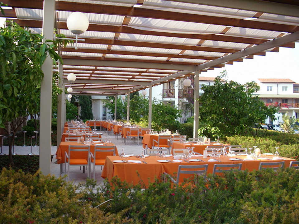Turunc Restaurant Lara Barut Collection