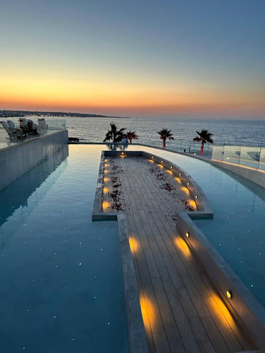 Pool Abaton Island Resort & Spa