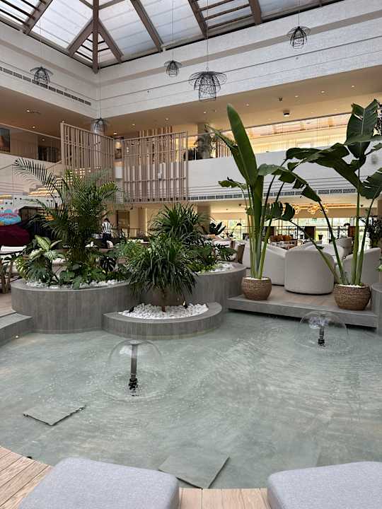 Lobby Fujairah Rotana Resort & Spa