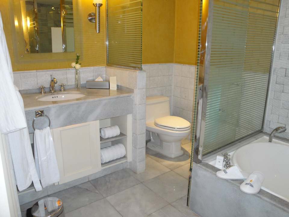 Waschtisch und Toilette JOIA Paraiso by Iberostar