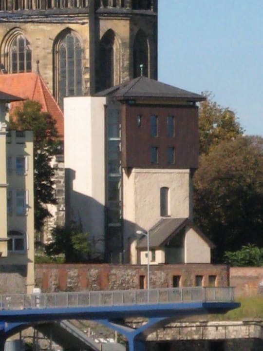Außenansicht von der anderen Elbseite Gästeapartment auf dem Fürstenwall