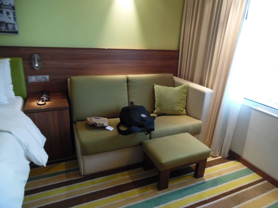 Zimmer 1701 - Sitzecke Hampton by Hilton Warsaw City Centre