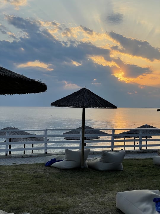 Strand Hotel Portes Beach
