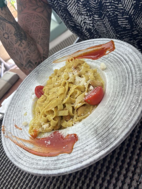 Gastro Can Garden Beach