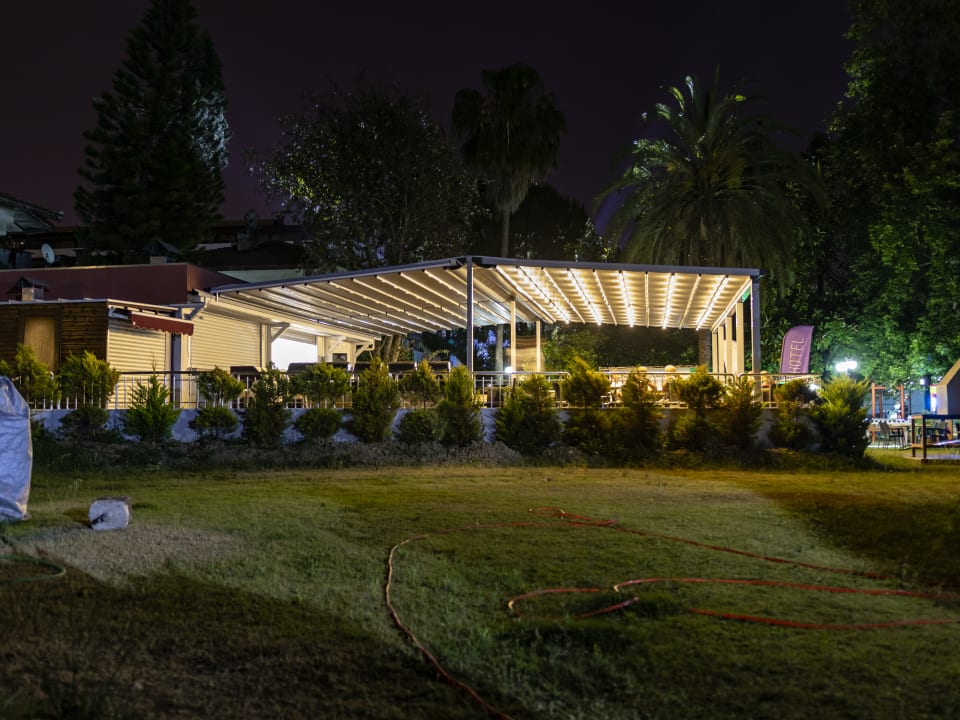 Gartenanlage Hotel Sirma