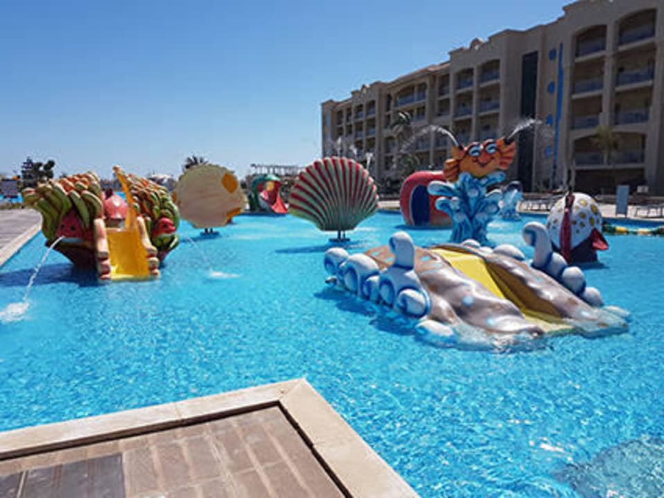Albatros White Beach  Pickalbatros White Beach Resort - Hurghada