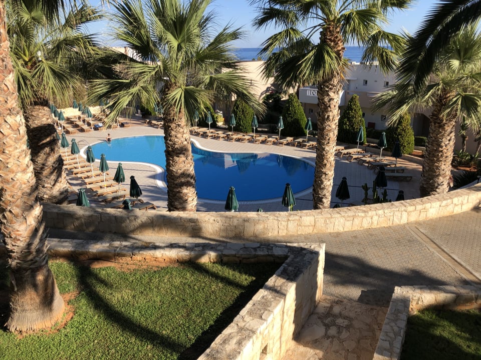 Pool Grand Hotel Holiday Resort