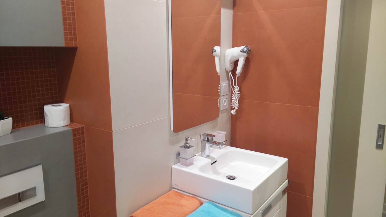 Zimmer Apartament 24