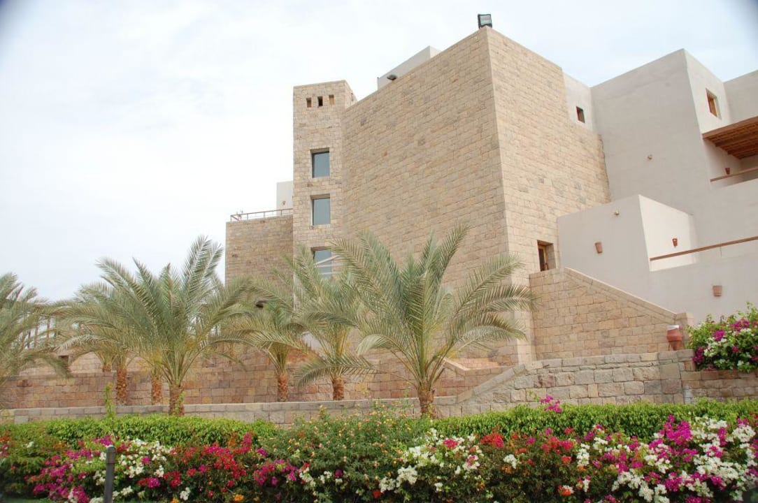 Blick vom Garten auf Hotel Fort Arabesque Fort Arabesque Resort, Spa & Villas