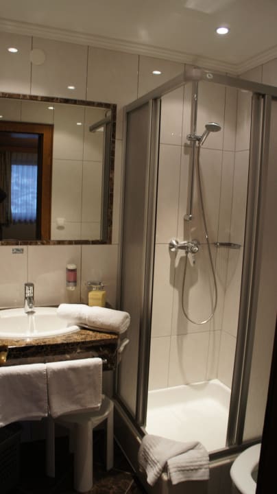 Badezimmer Hotel Kreuz