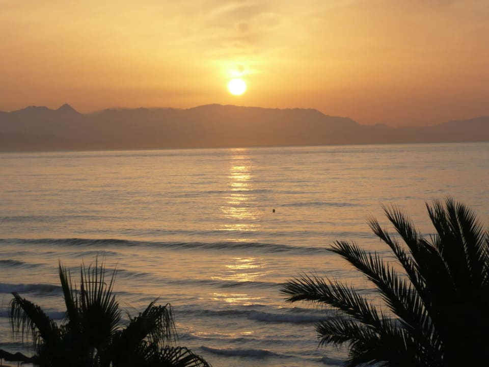 Sonnenaufgang vom Balkon aus gesehen Hotel Riu Nautilus - Adults only