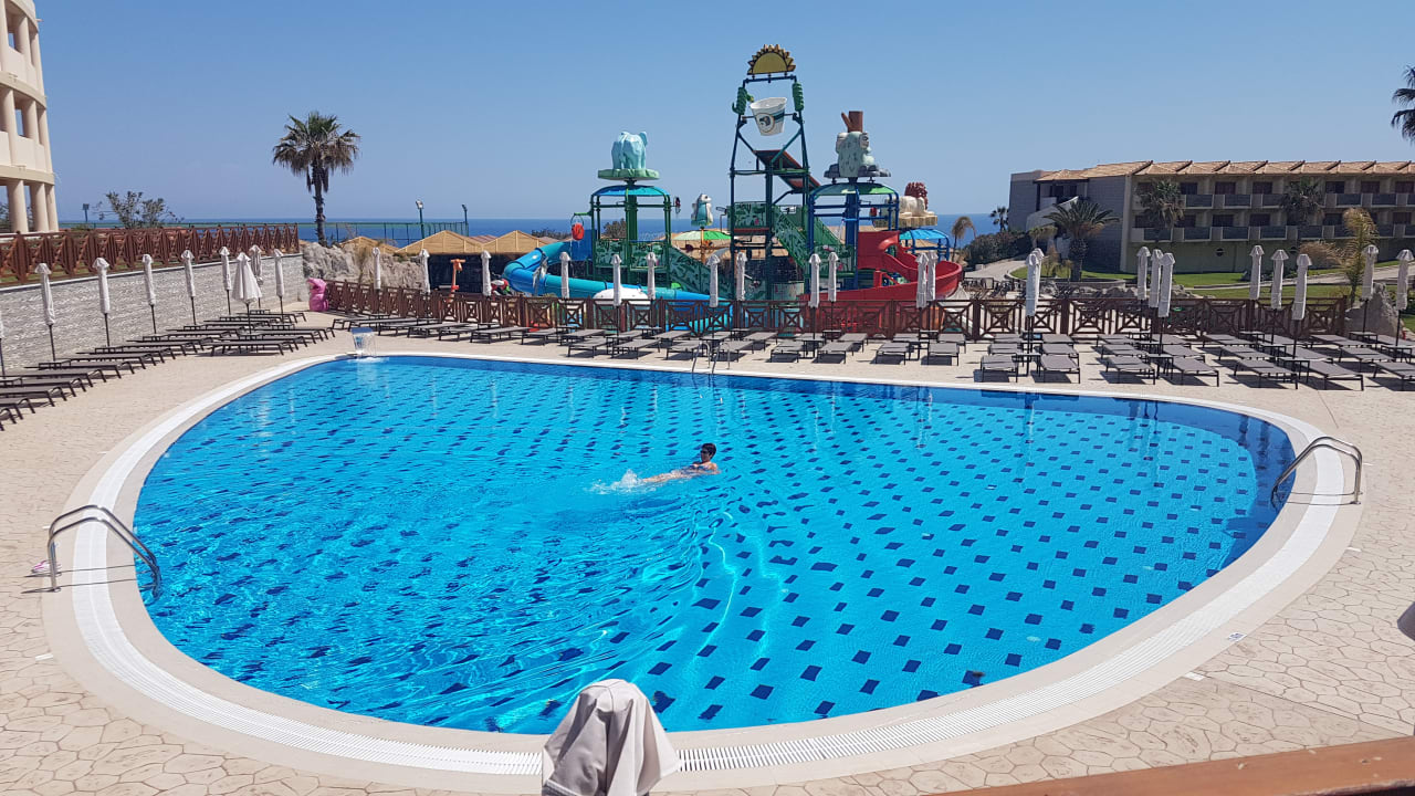 Pool Hotel Kalithea Horizon Royal