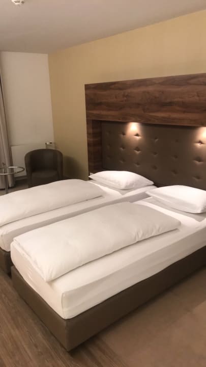 Zimmer Hotel SORAT Conti Duisburg