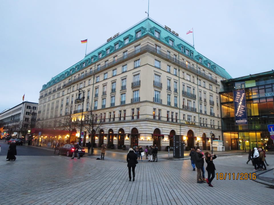 Außenansicht Hotel Adlon Kempinski Berlin