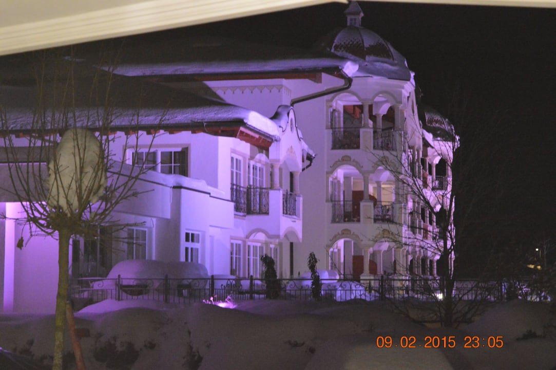 Romantikschlössel bei Nacht Wohlfühlresort Peternhof