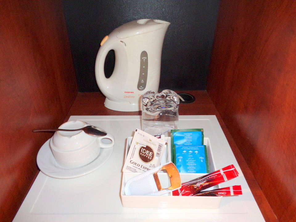 Czajnik Airport Hotel Okecie