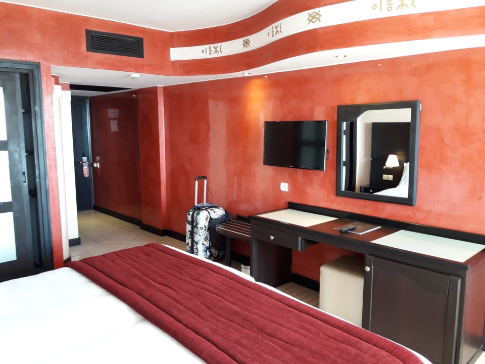 Zimmer Anezi Tower Hotel