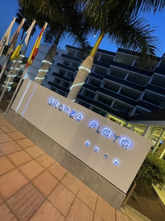 Außenansicht alltoura Club Hotel Akeah Broncemar