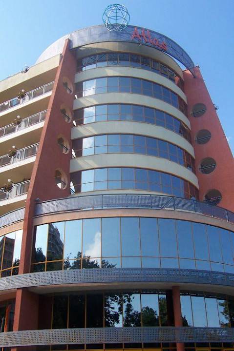 Hotelfront Eindrucksvoll Hotel Atlas