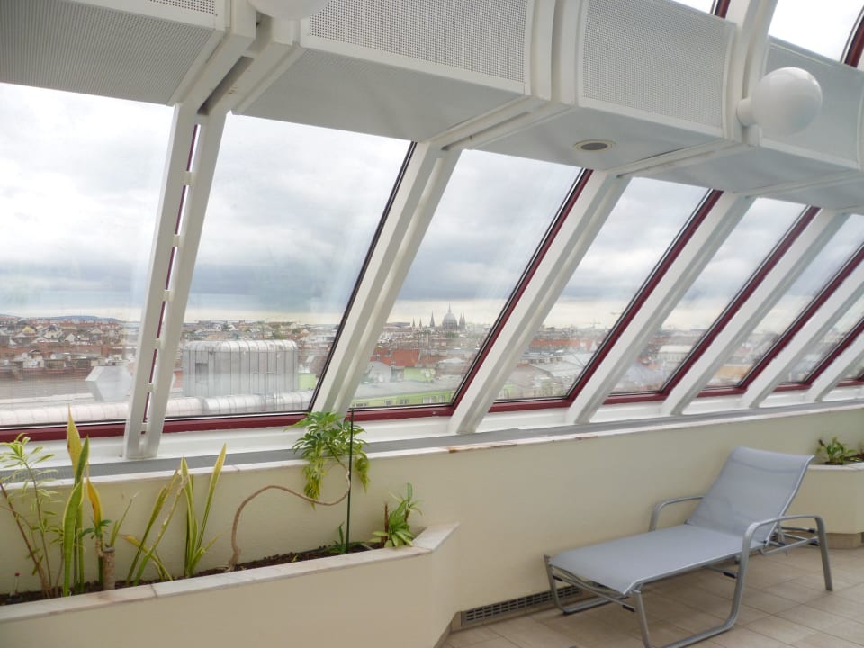 Toller Ausblick über die Stadt Renaissance Wien Hotel
