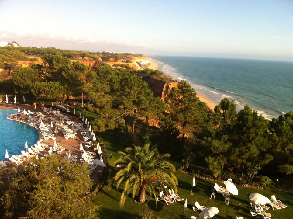 Gartenanlage und Klippen PortoBay Falésia